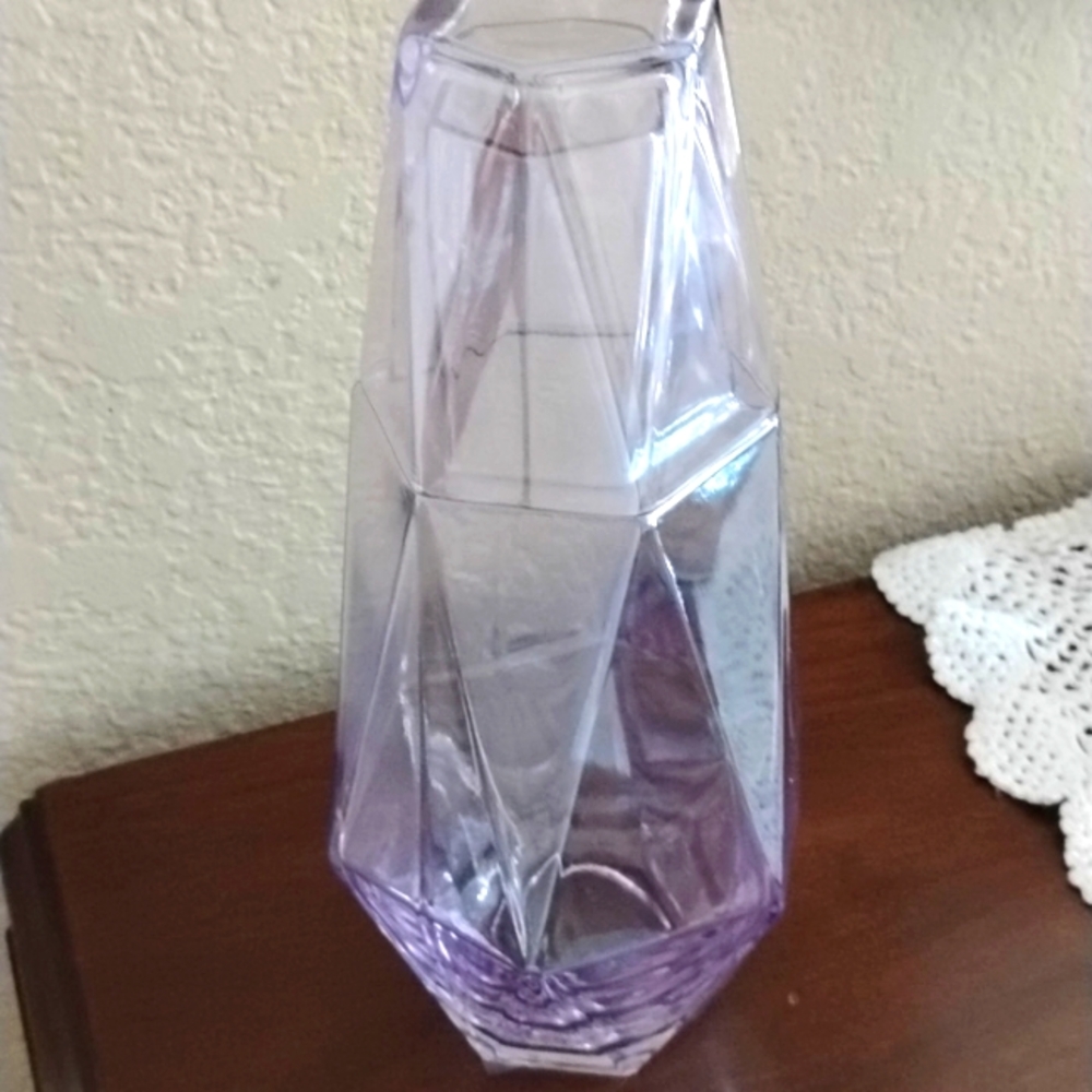 NWT Brand New Two In One Glass And Decanter Purple 💜 Glass Beautiful